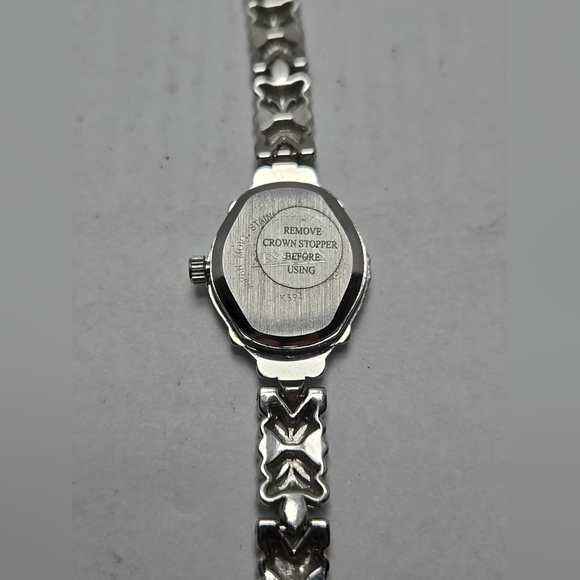 Womens Kessaris Watch 20mm Silver Tone Marcasite Mother of Pearl New Battery - Picture 9 of 9